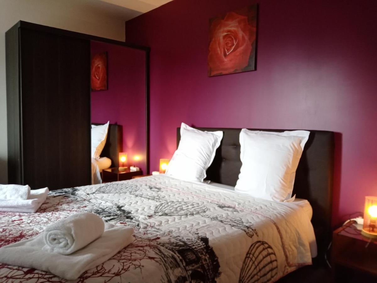 A Deux Pas Du Rheby Hotel Villebois Ngoại thất bức ảnh