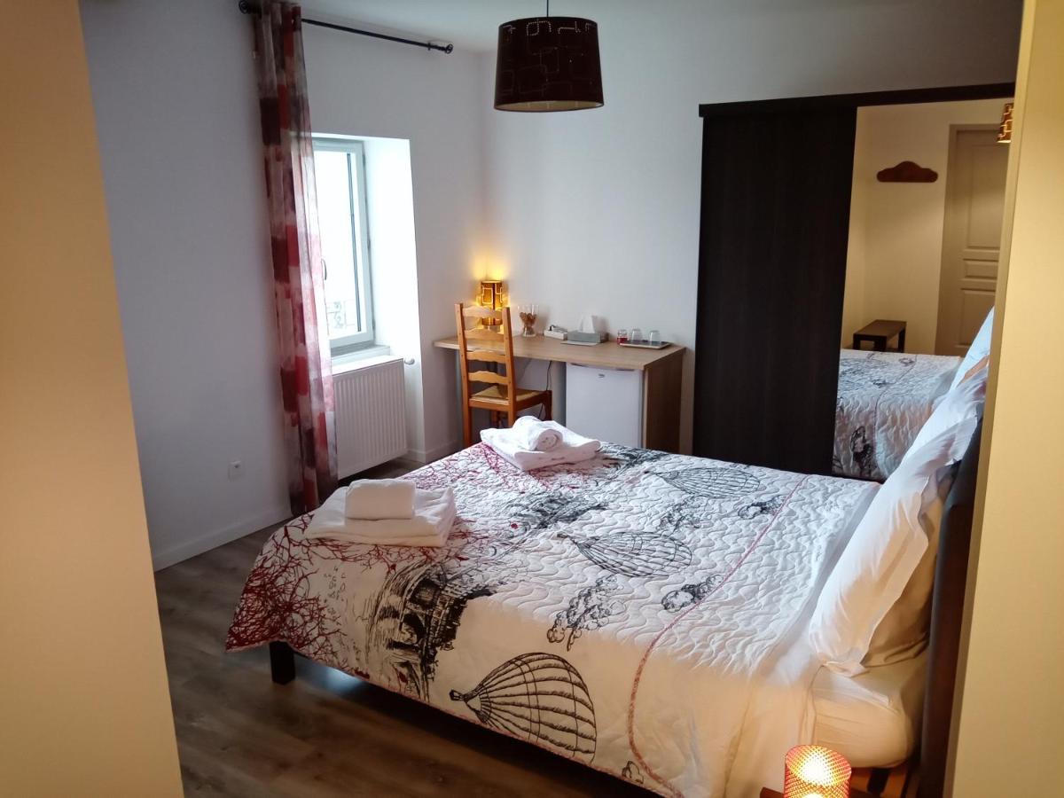 A Deux Pas Du Rheby Hotel Villebois Ngoại thất bức ảnh